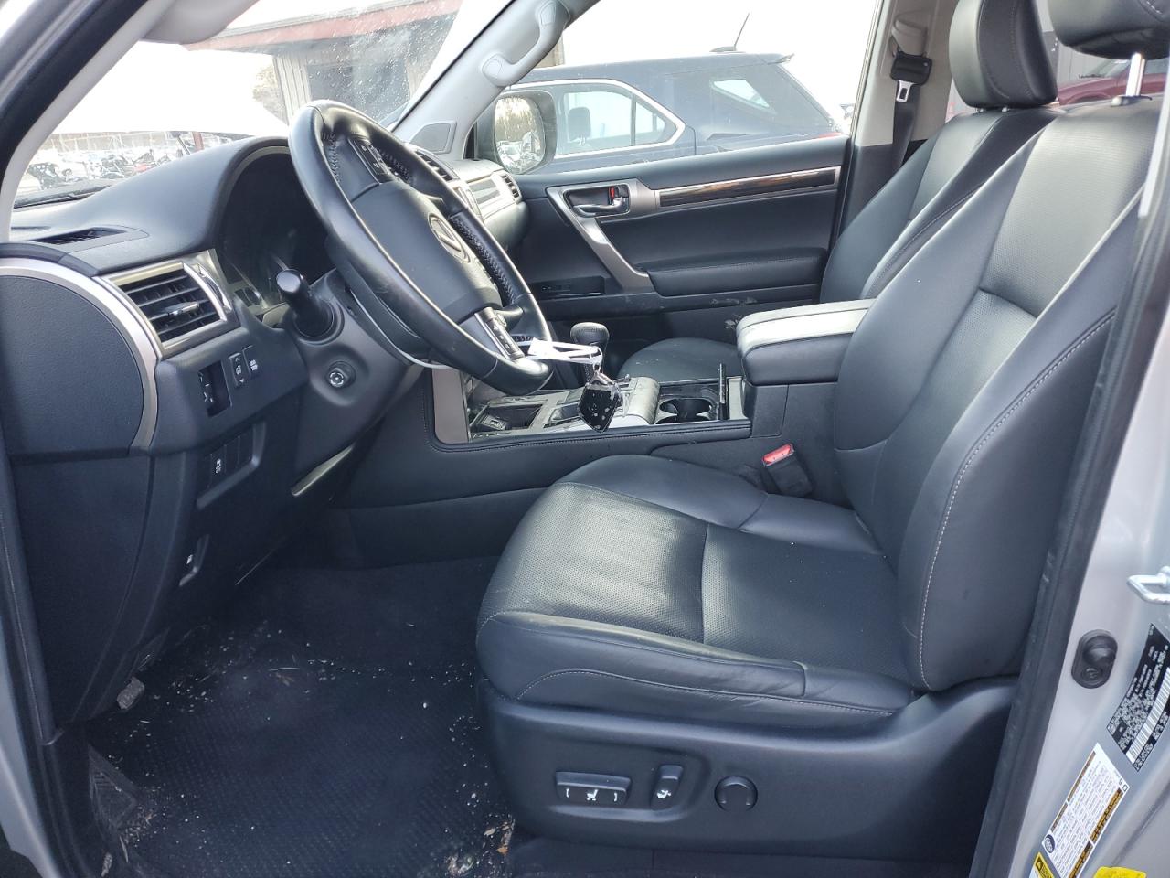 2017 Lexus GX - Image 7
