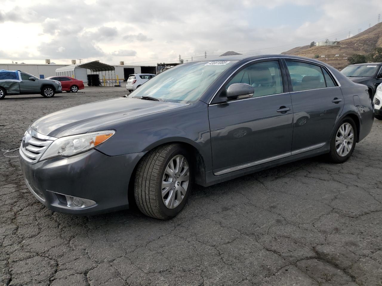 2011 Toyota Avalon - Image 1