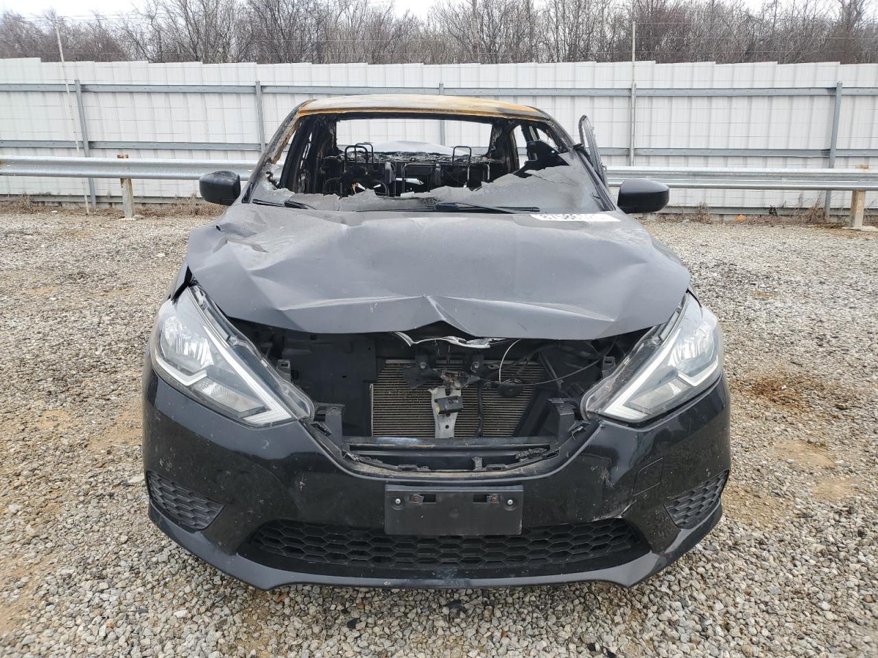 2017 Nissan Sentra - Image 5