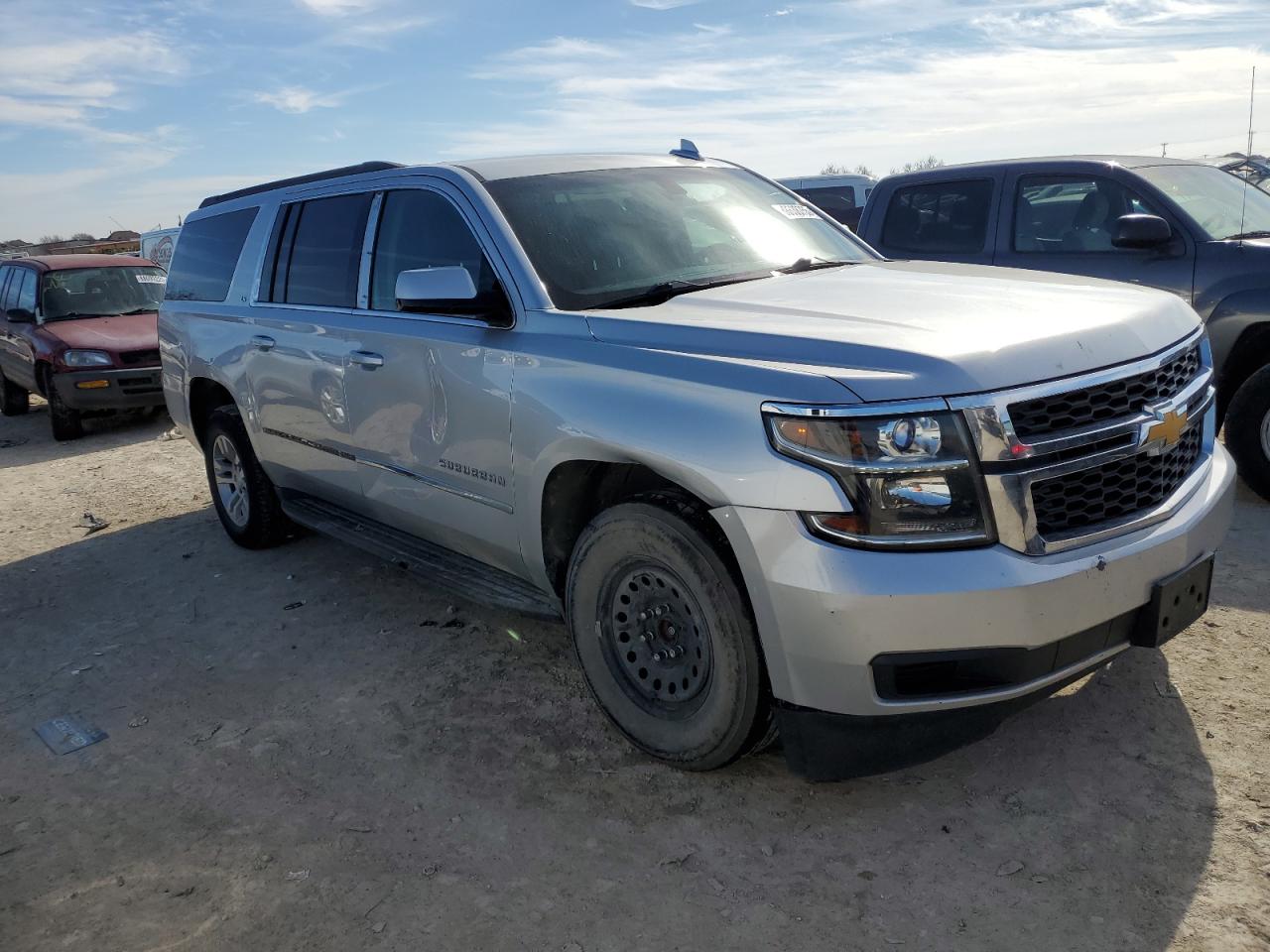 2016 Chevrolet Suburban - Image 4