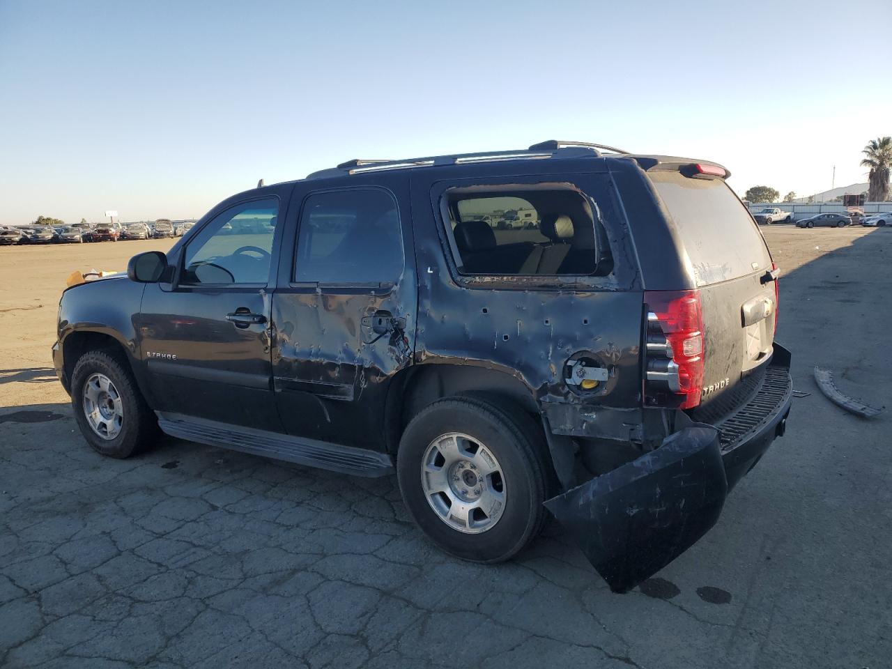 2009 Chevrolet Tahoe - Image 2