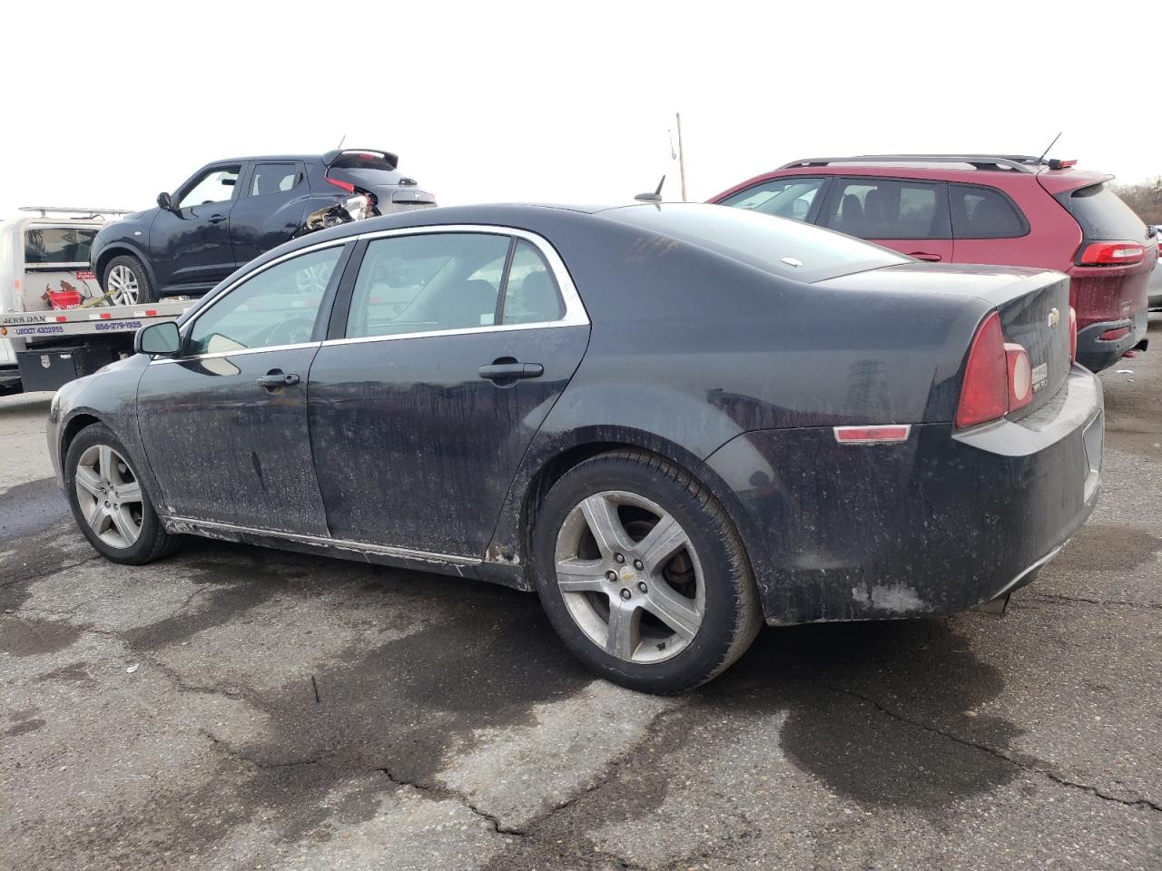 2009 Chevrolet Malibu - Image 2