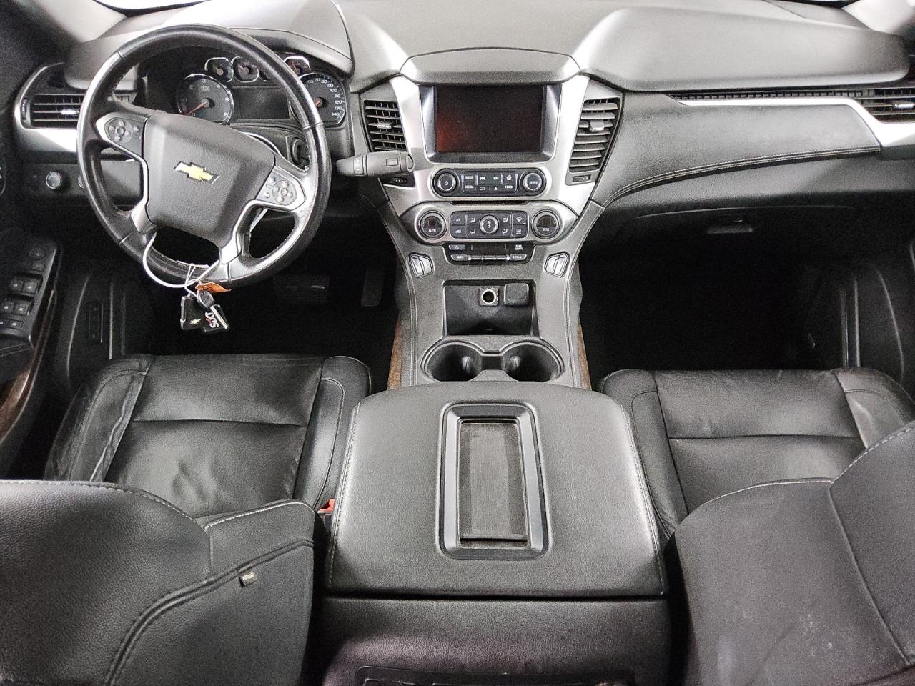2020 Chevrolet Suburban - Image 8