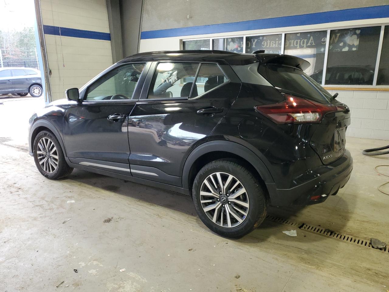 2024 Nissan Kicks - Image 2