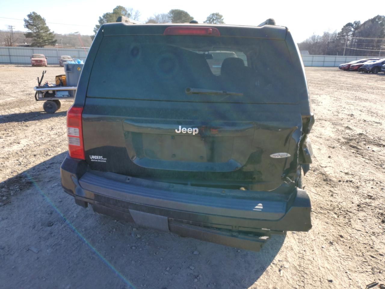 2015 Jeep Liberty (Patriot) - Image 6