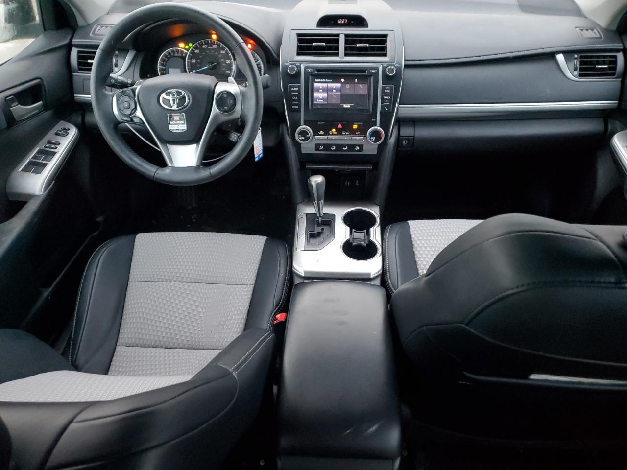 2014 Toyota Camry - Image 8