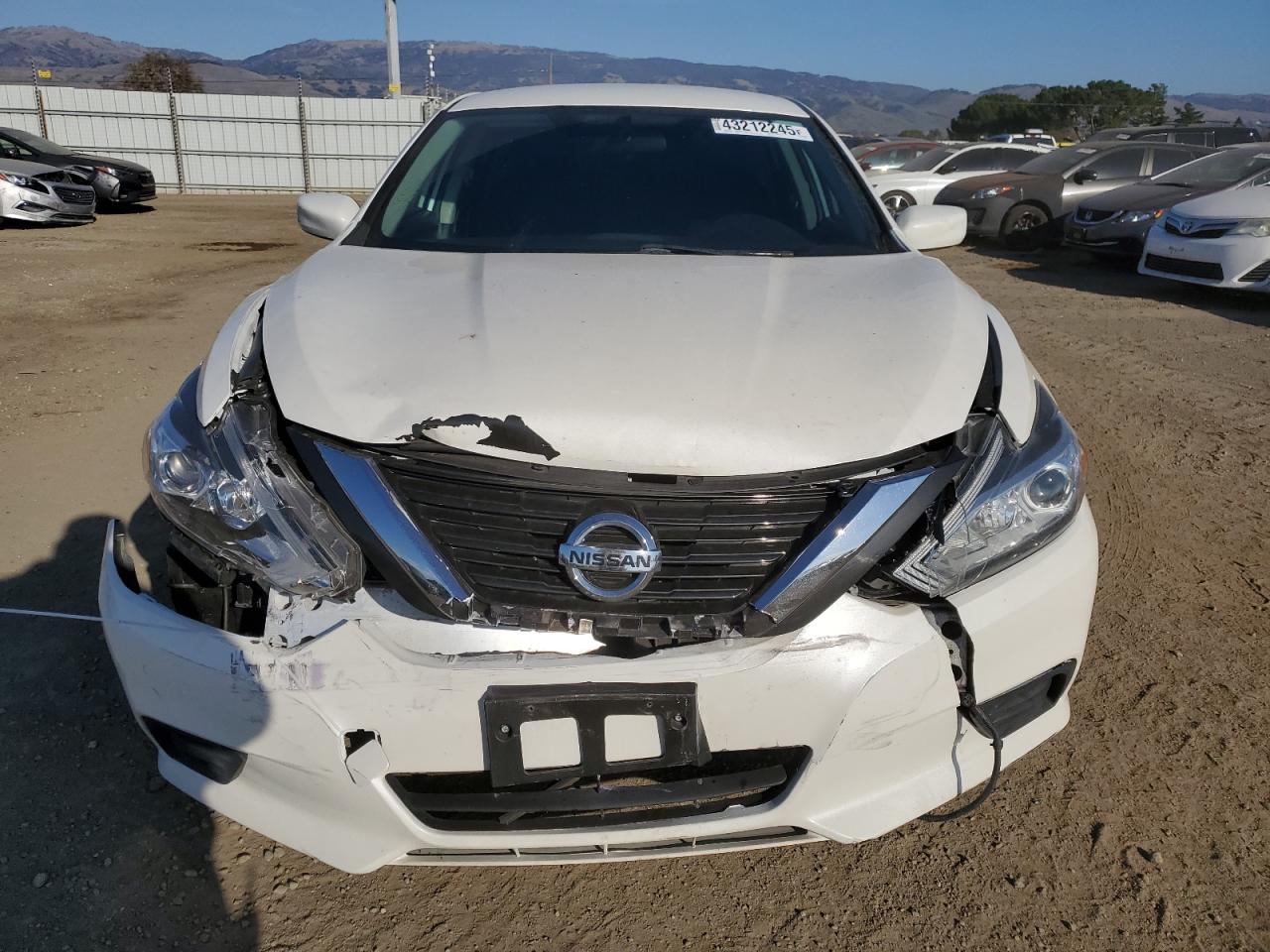 2016 Nissan Altima - Image 5