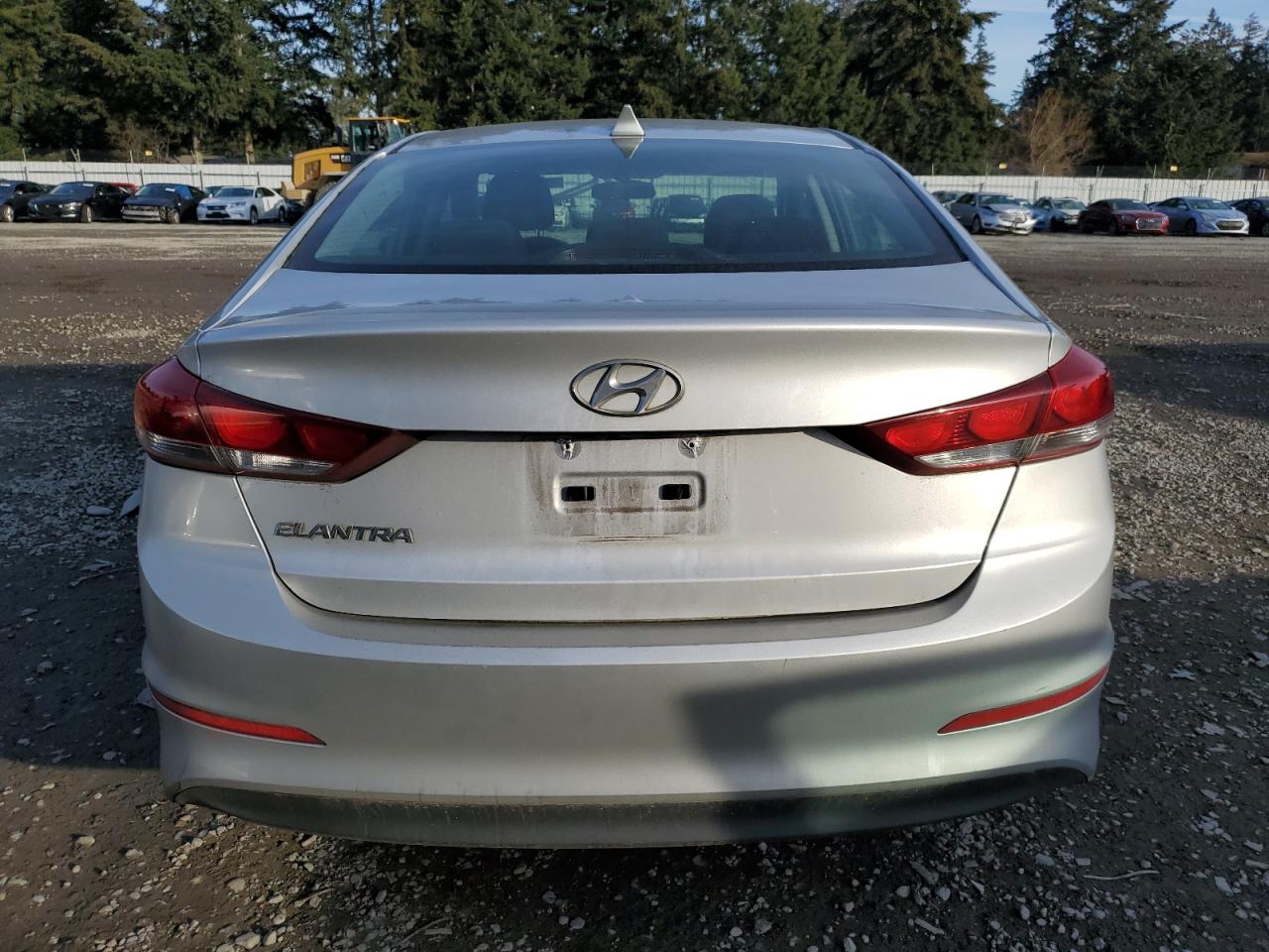 2018 Hyundai Elantra - Image 6