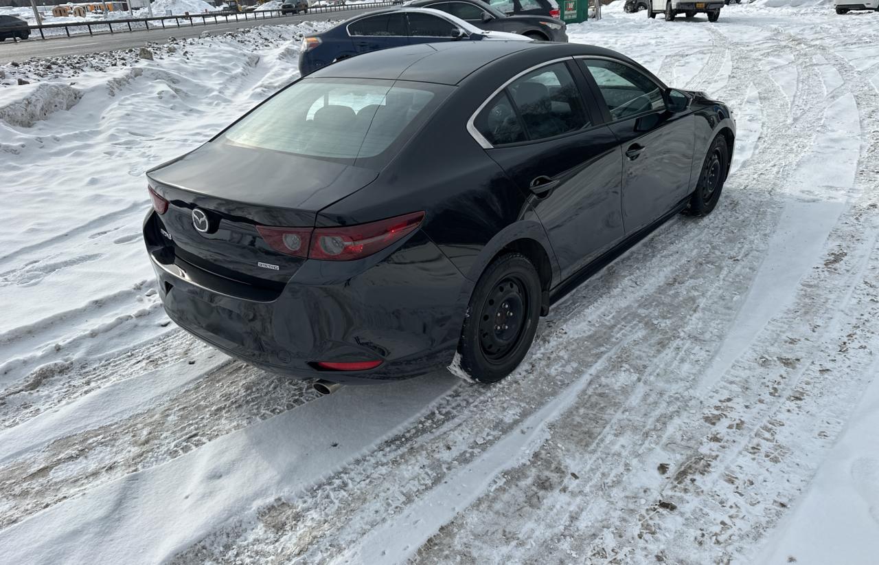 2019 Mazda 3 - Image 4