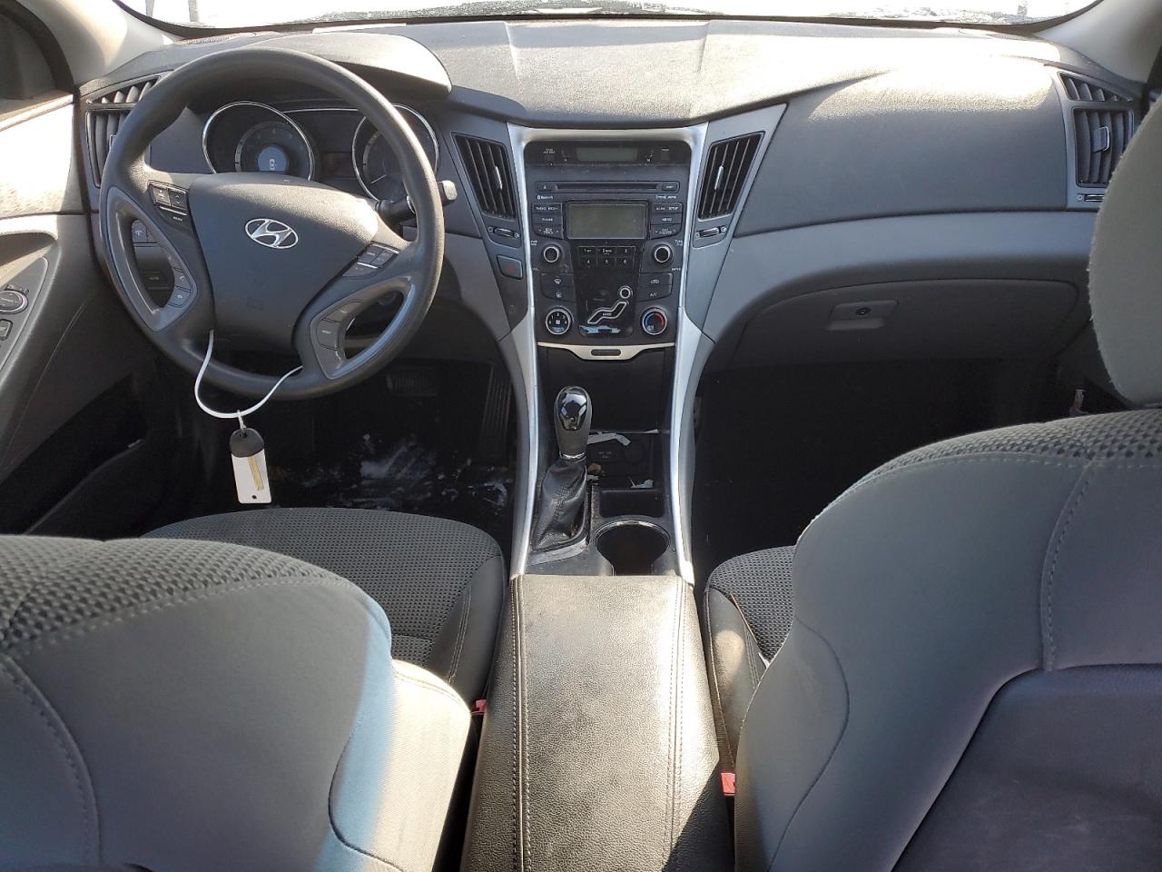 2013 Hyundai Sonata - Image 8
