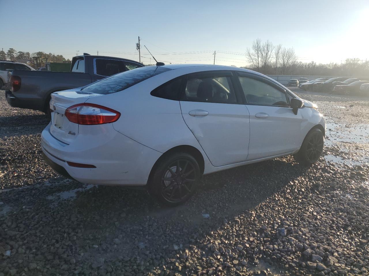 2018 Ford Fiesta - Image 3