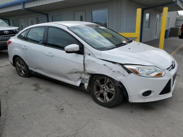 Sedans FORD FOCUS 2014 White