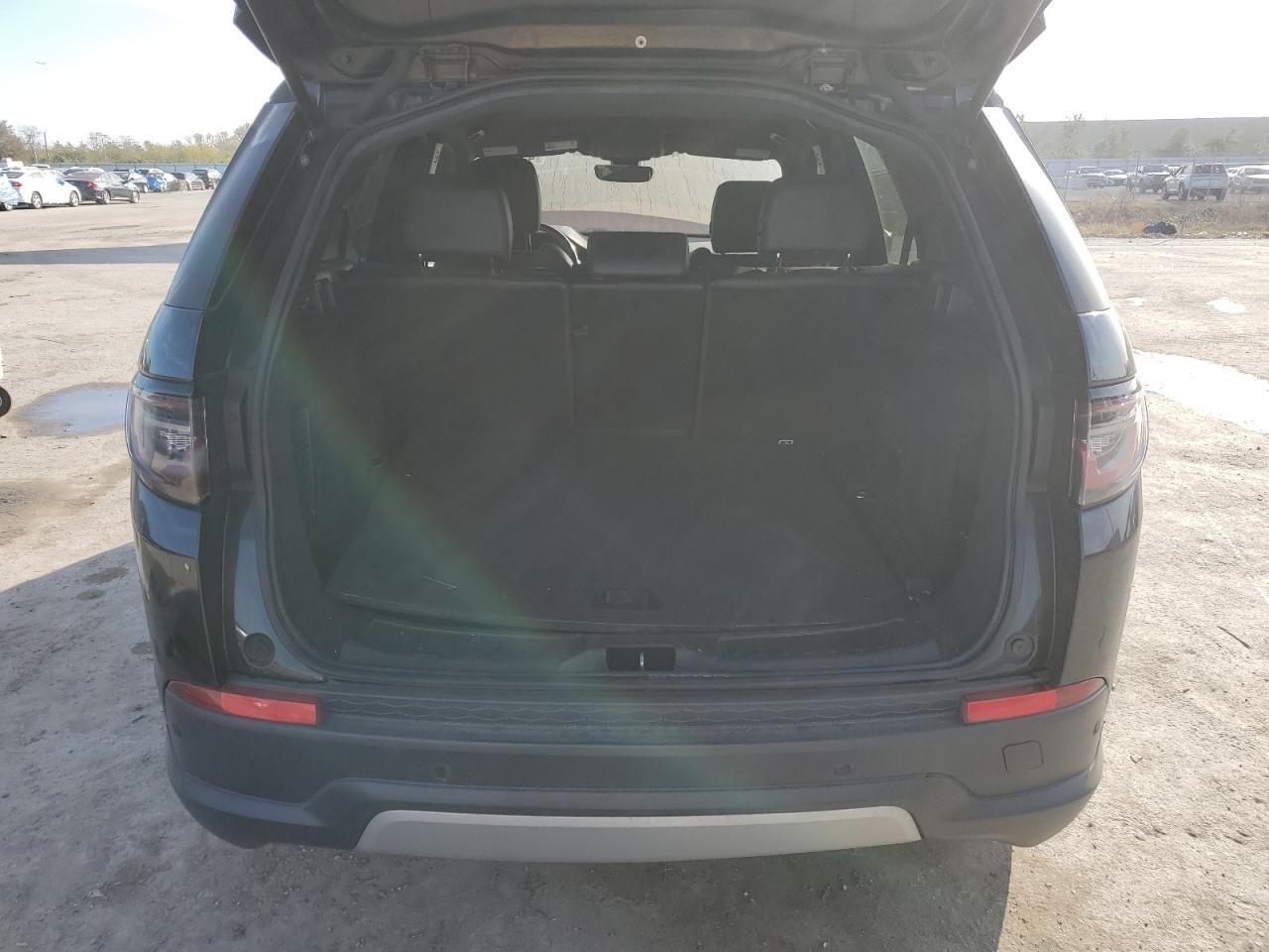 2020 Land Rover Discovery - Image 6