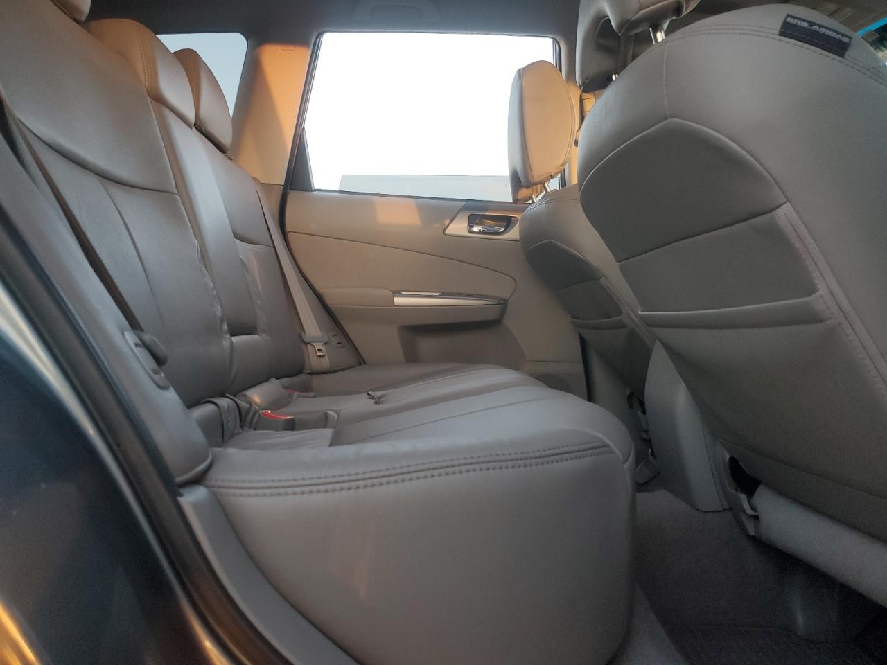 2010 Subaru Forester - Image 11