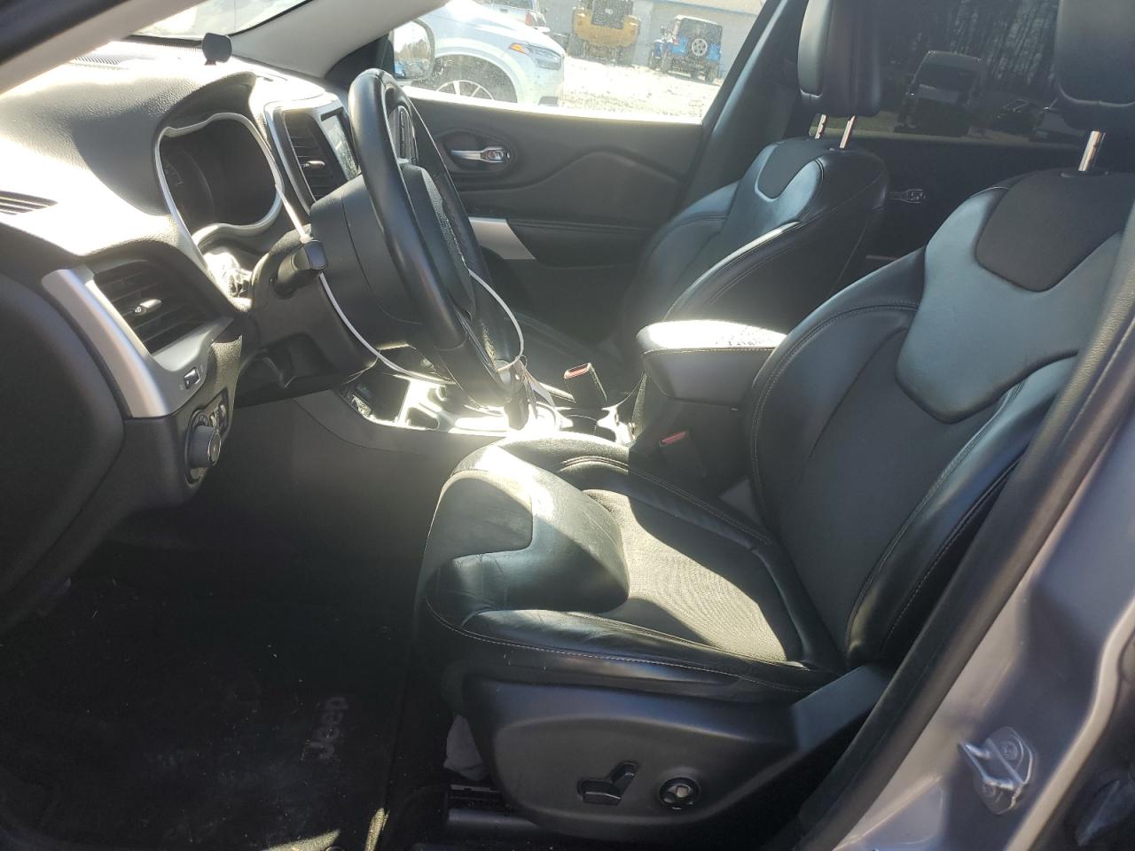 2018 Jeep Grand Cherokee - Image 7