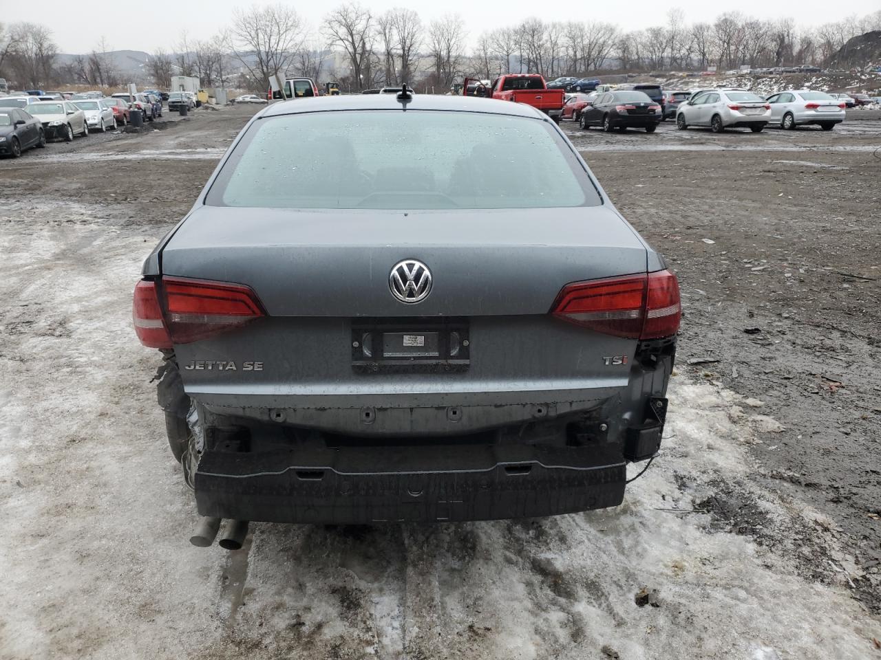 2017 Volkswagen Jetta - Image 6