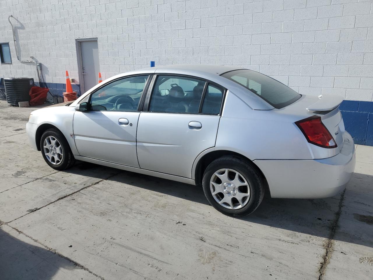 2004 Saturn ION - Image 2