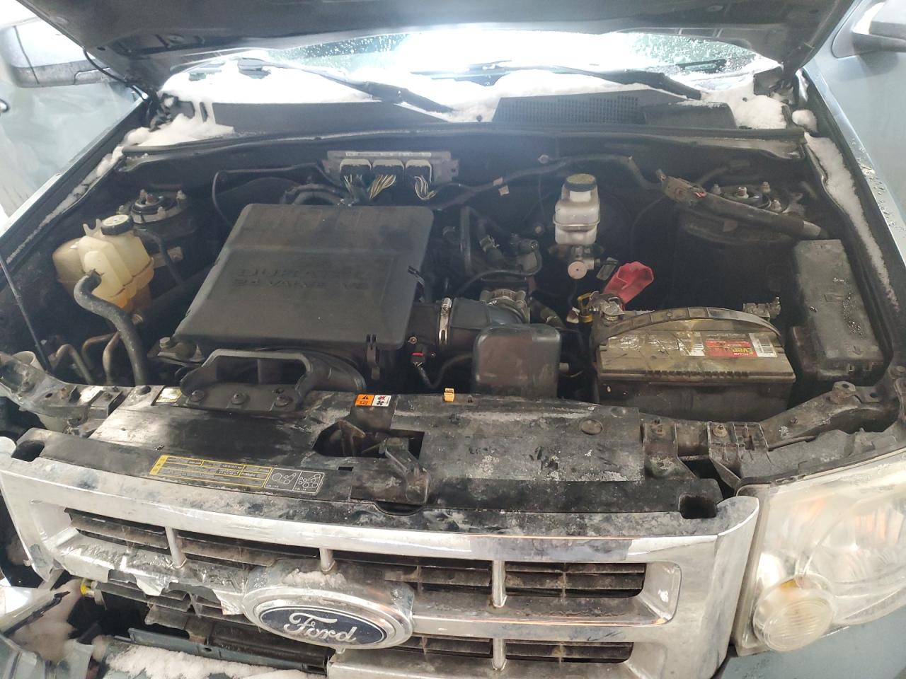 2010 Ford Escape - Image 12