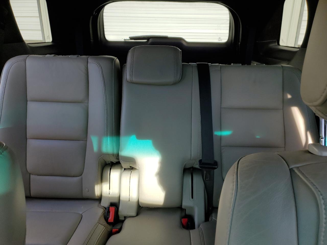 2015 Ford Explorer - Image 10