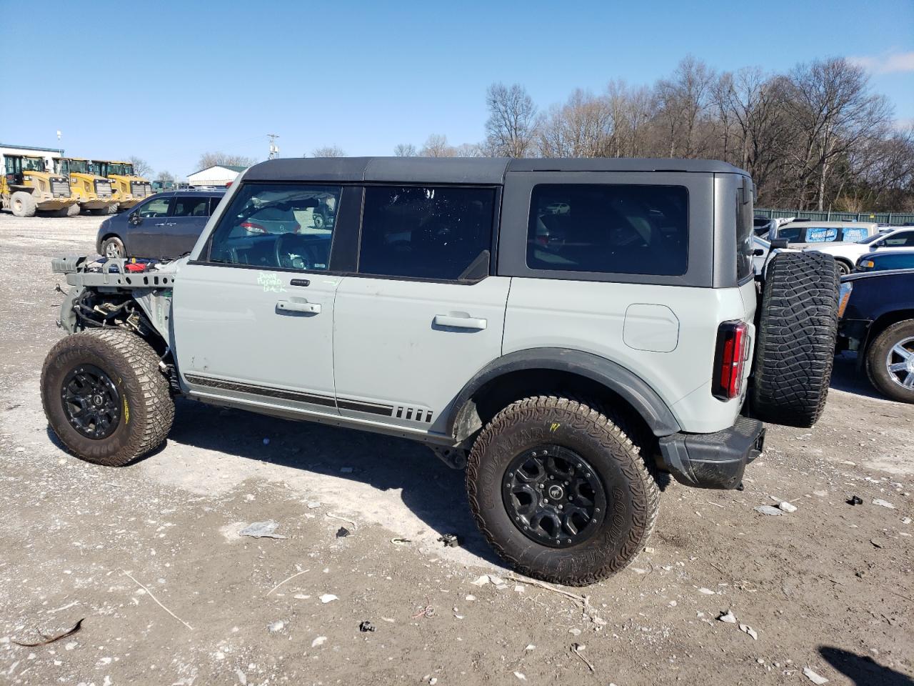 2021 Ford Bronco - Image 2