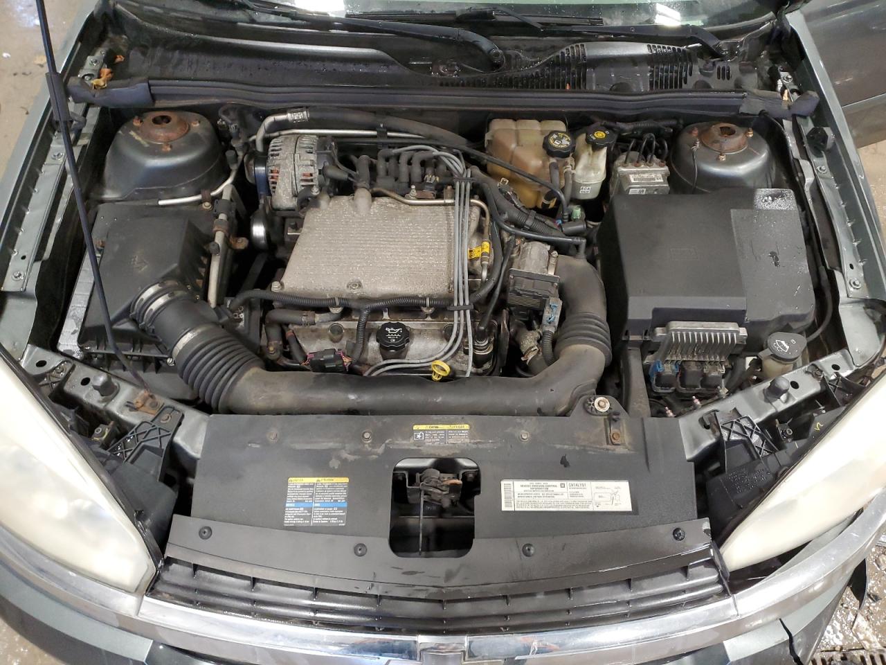 2005 Chevrolet Malibu - Image 12