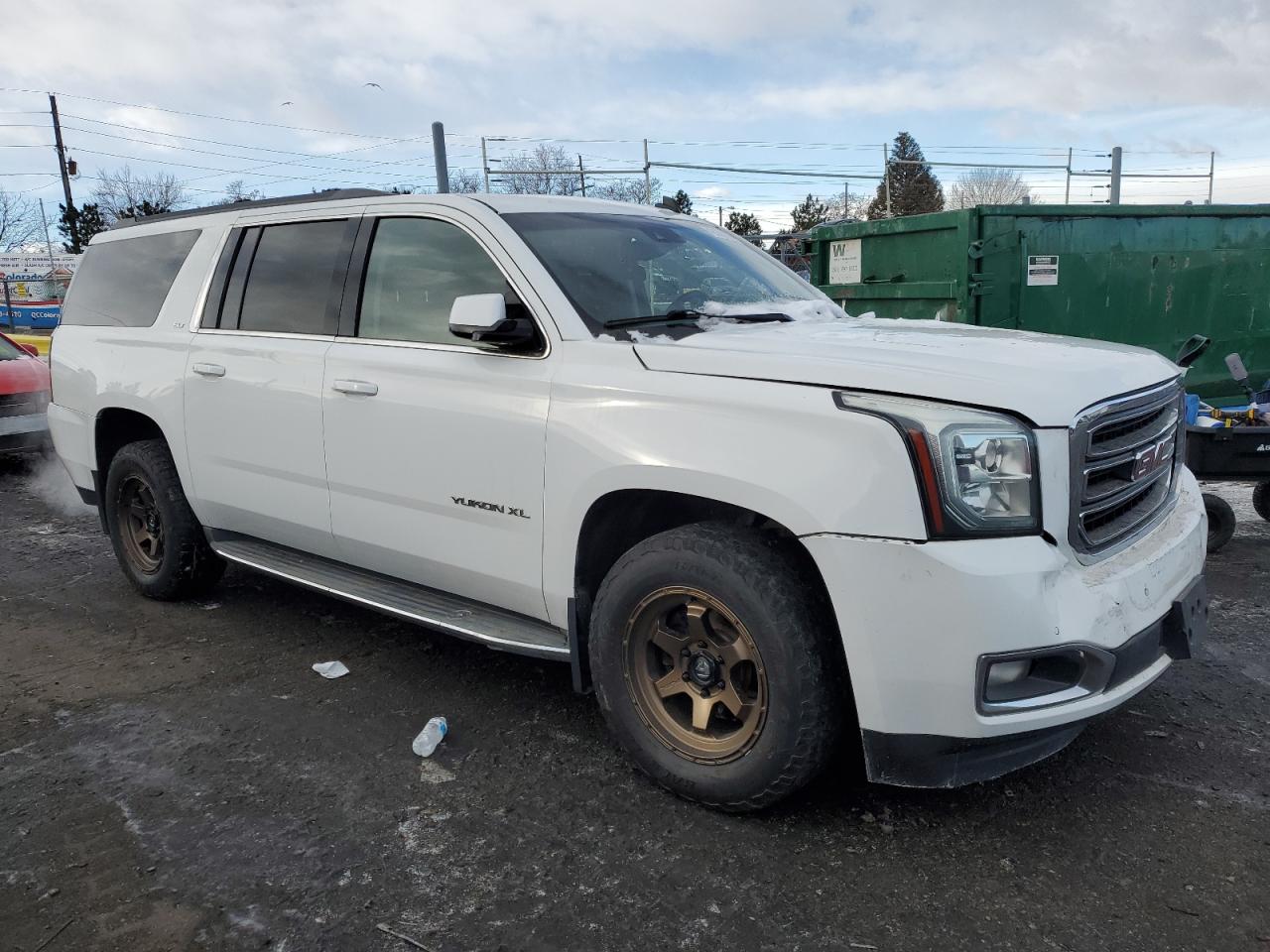 2015 GMC Yukon - Image 4
