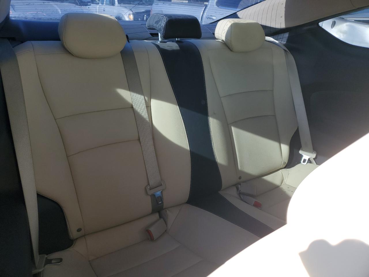 2014 Honda Accord - Image 10