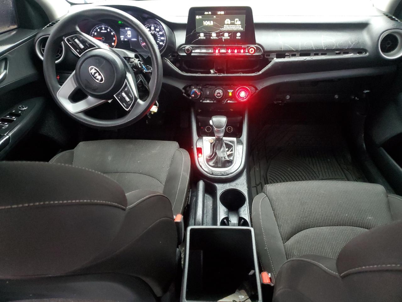 2021 Kia Forte - Image 8