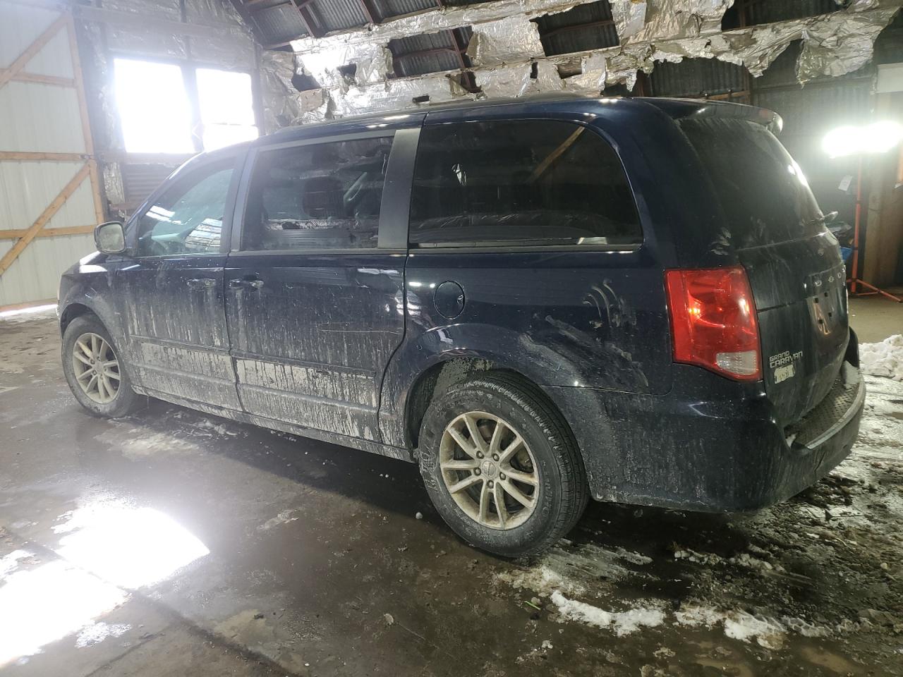 2014 Dodge Caravan - Image 2