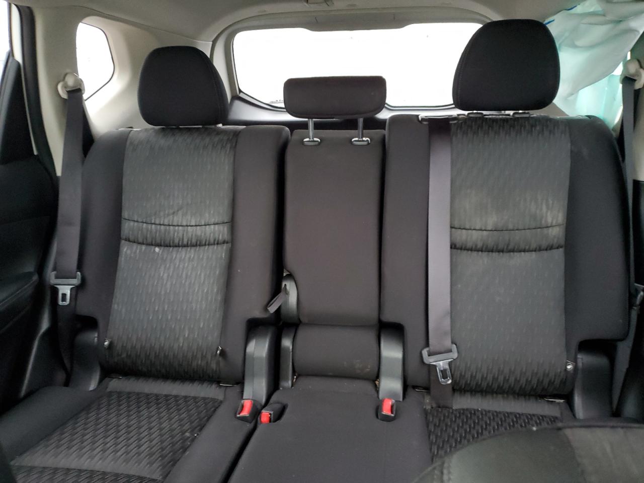 2020 Nissan Rogue - Image 10
