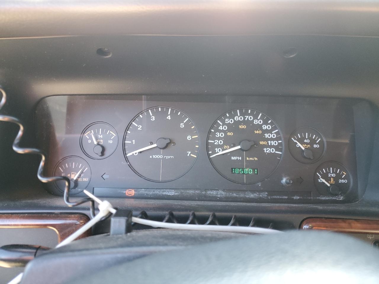 1998 Jeep Grand Cherokee - Image 9