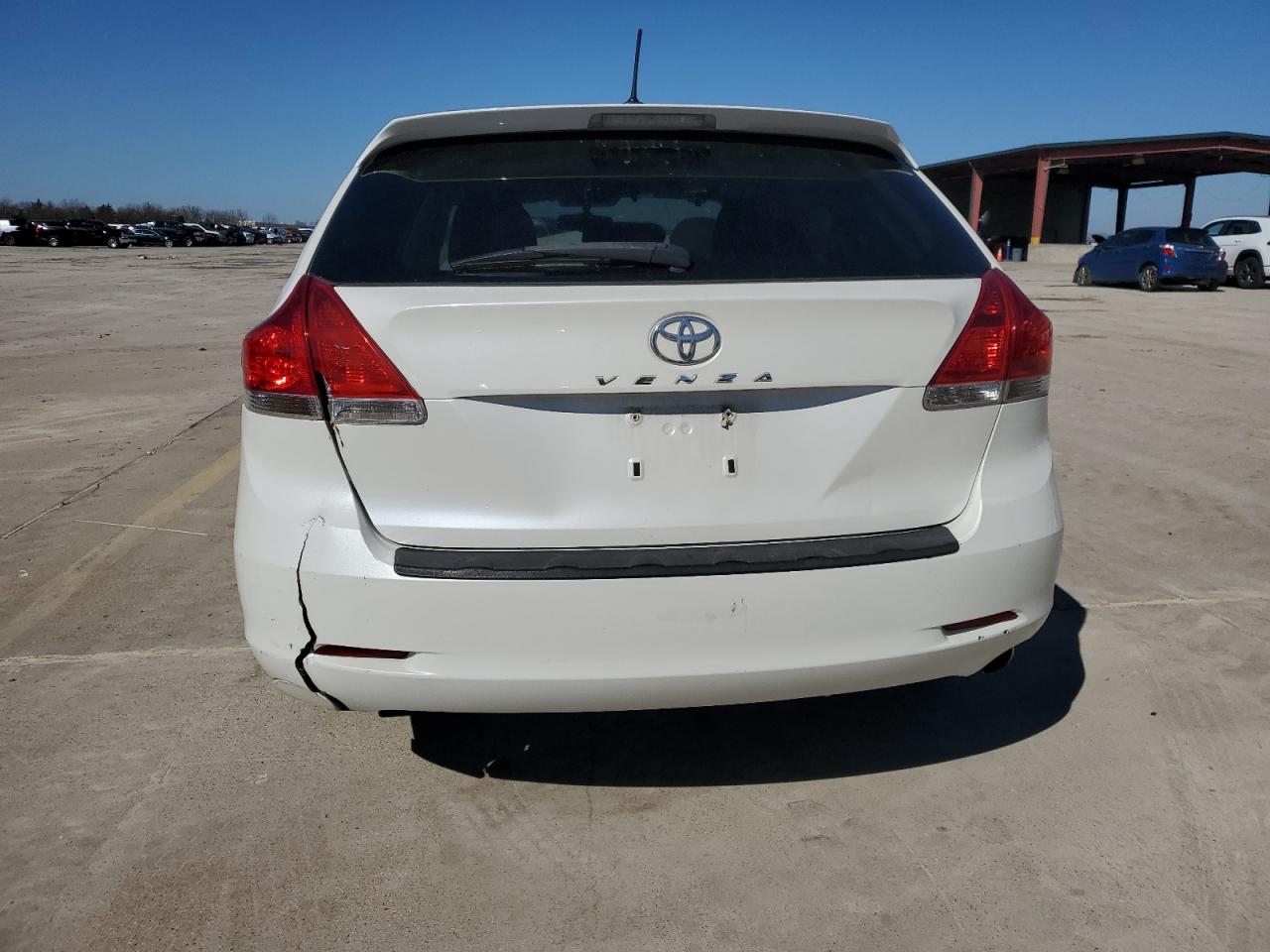 2011 Toyota Venza - Image 6