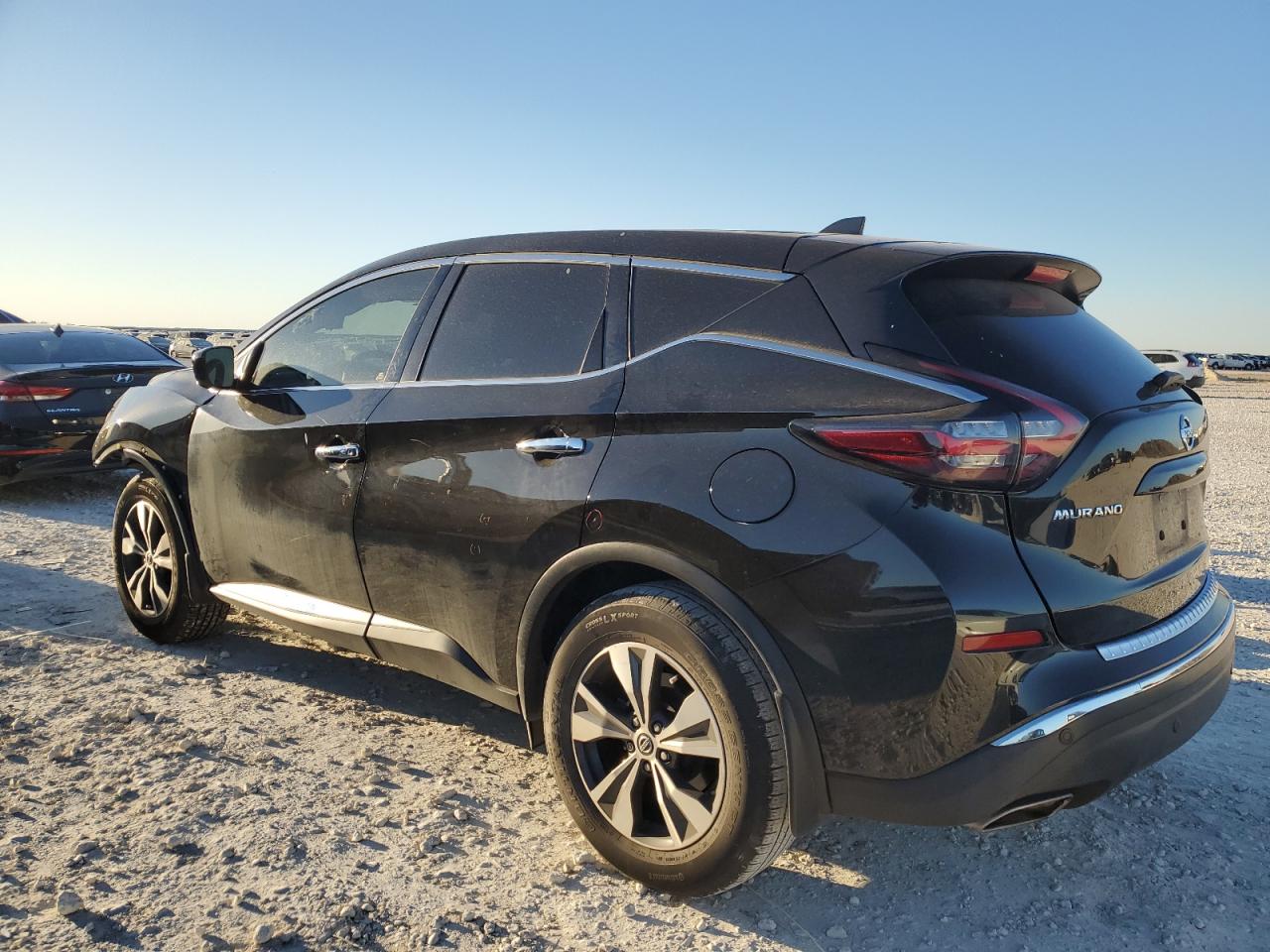 2021 Nissan Murano - Image 2