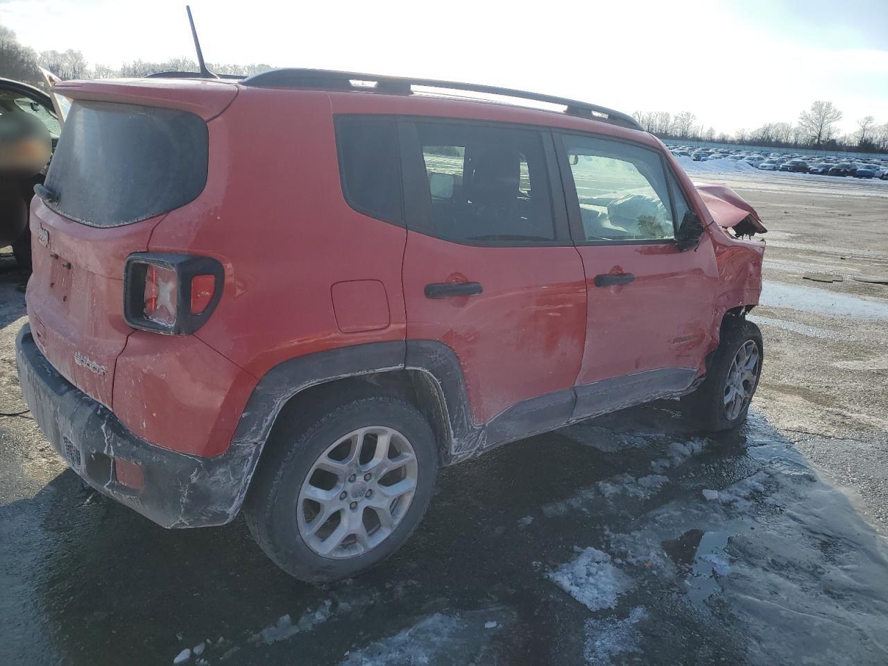 2018 Jeep Renegade - Image 3