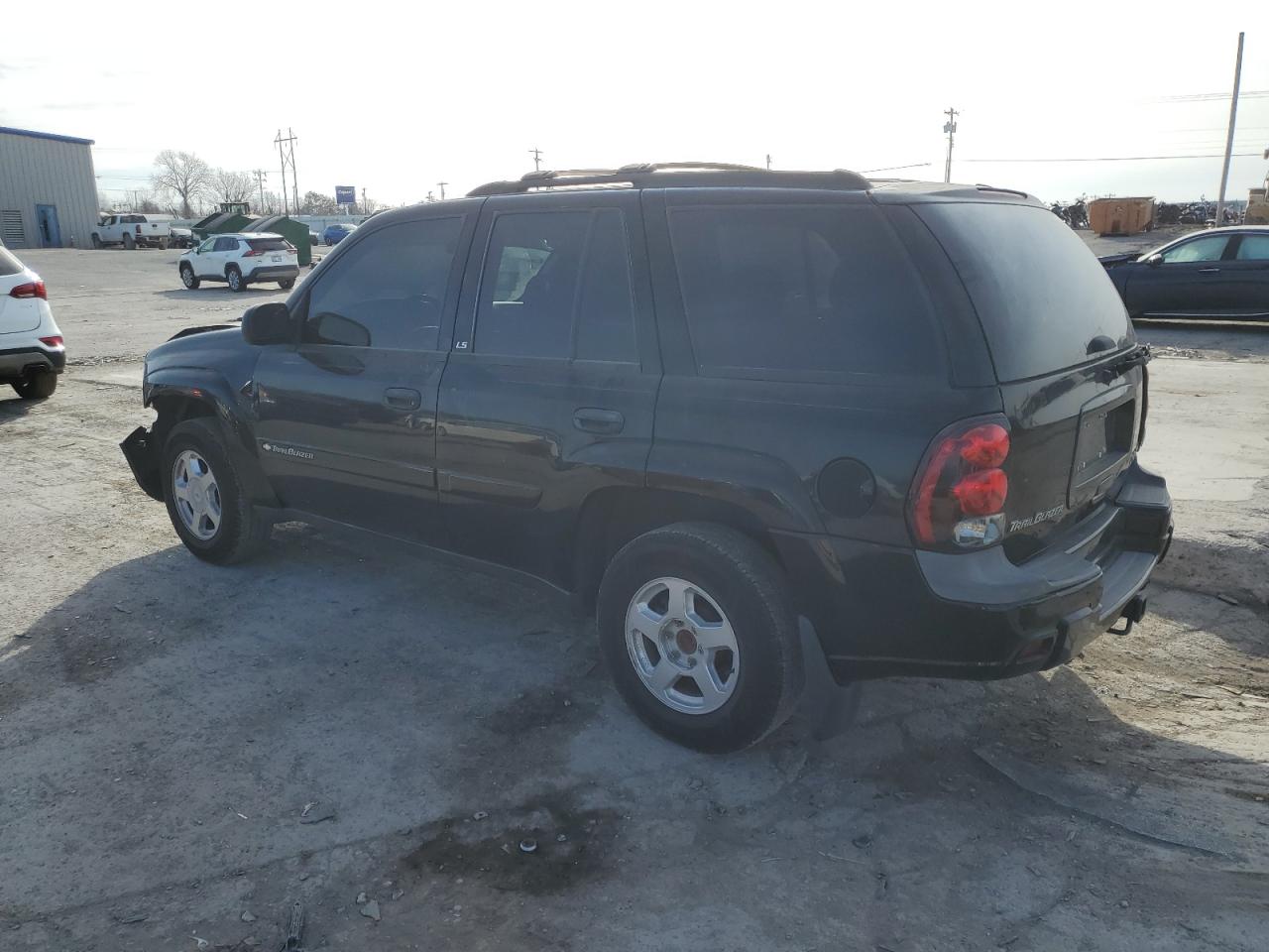 2002 Chevrolet TrailBlazer - Image 2