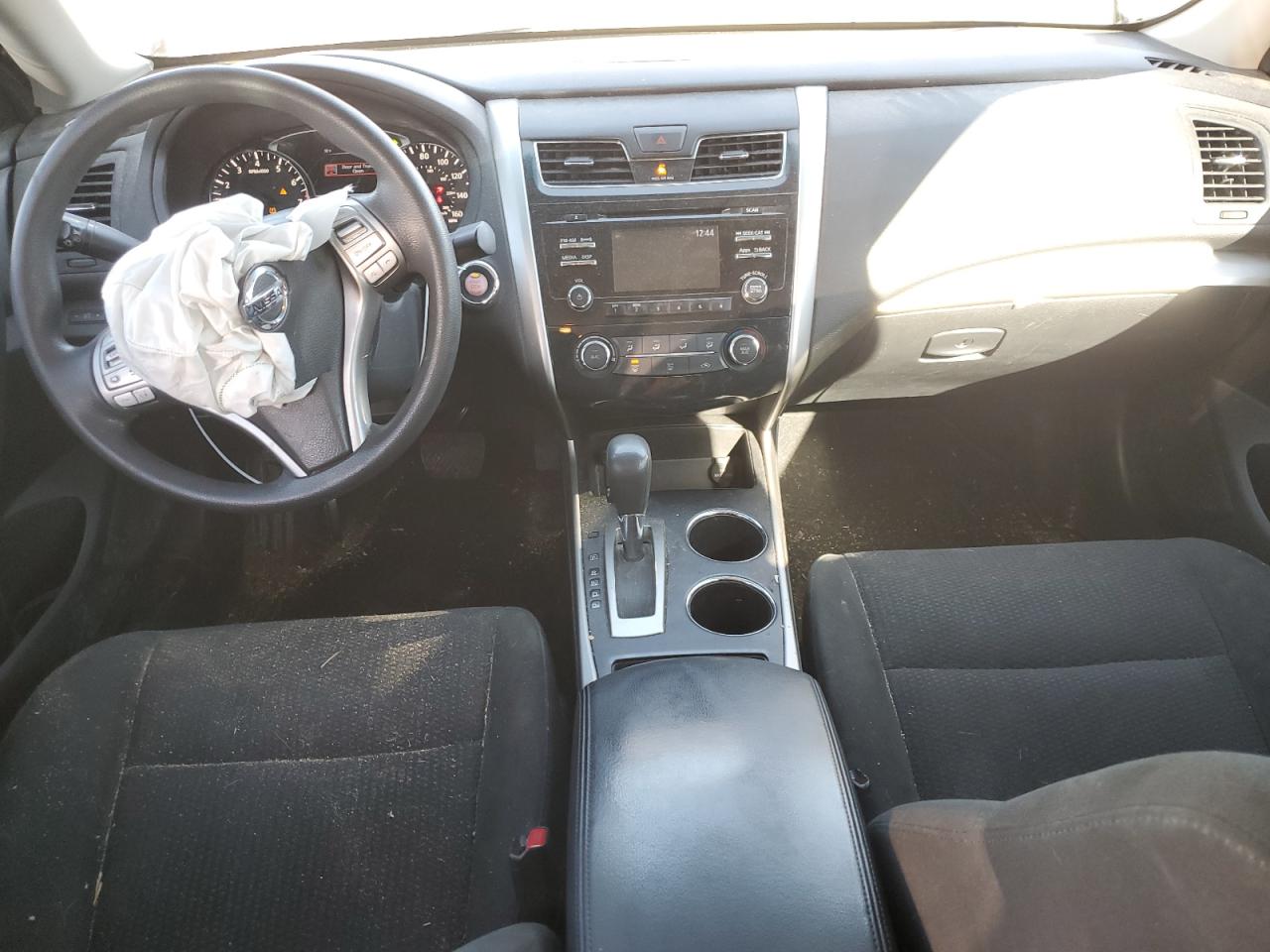 2015 Nissan Altima - Image 8