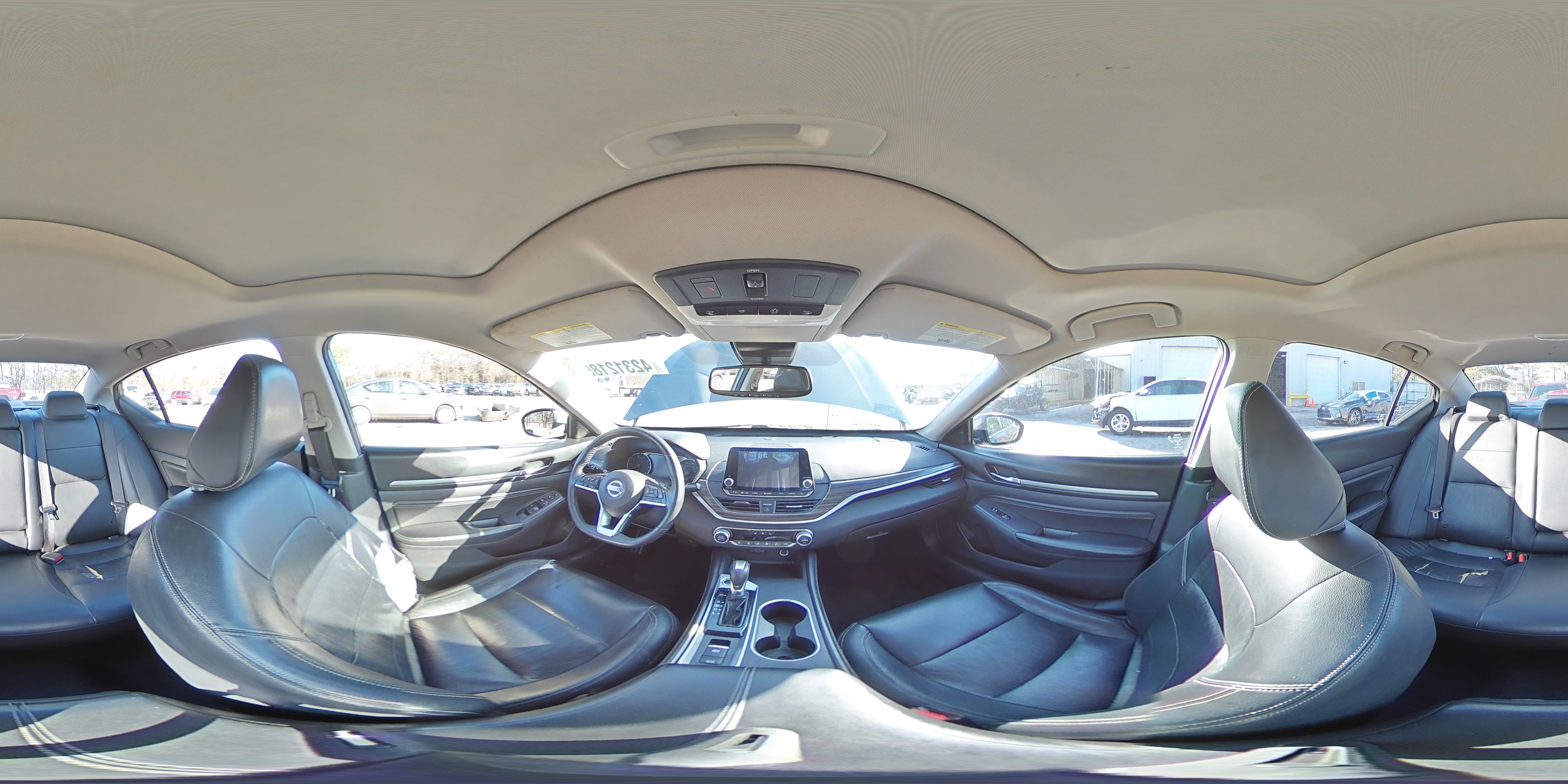 2019 Nissan Altima - Image 14