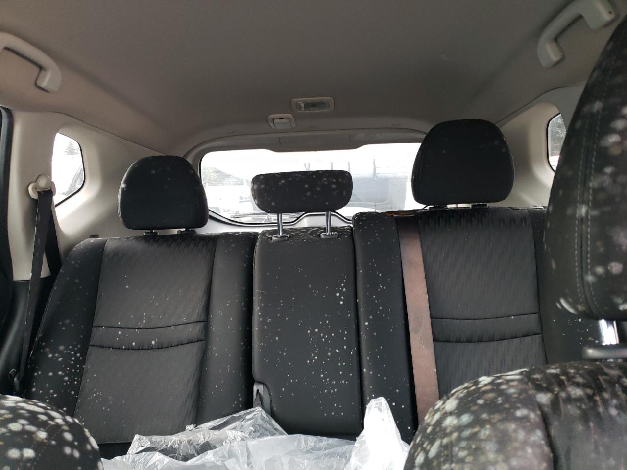 2018 Nissan Rogue - Image 10