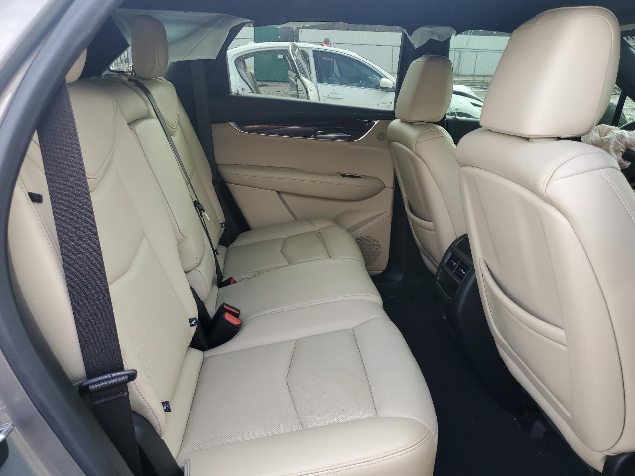 2019 Cadillac XT5 - Image 10