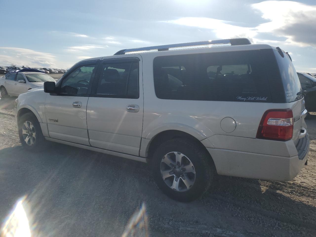 2008 Ford Expedition - Image 2