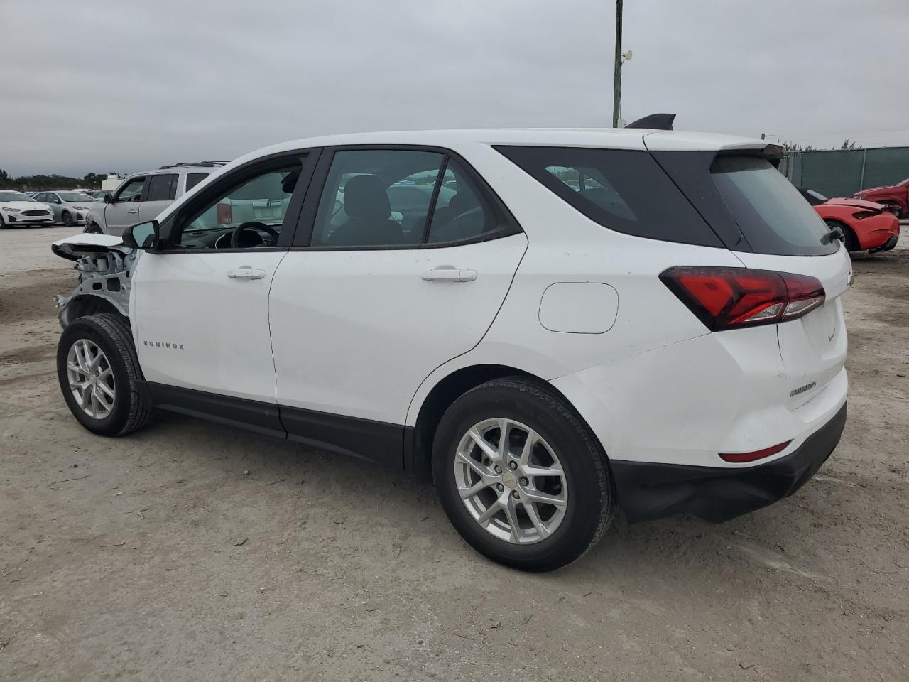 2022 Chevrolet Equinox - Image 2