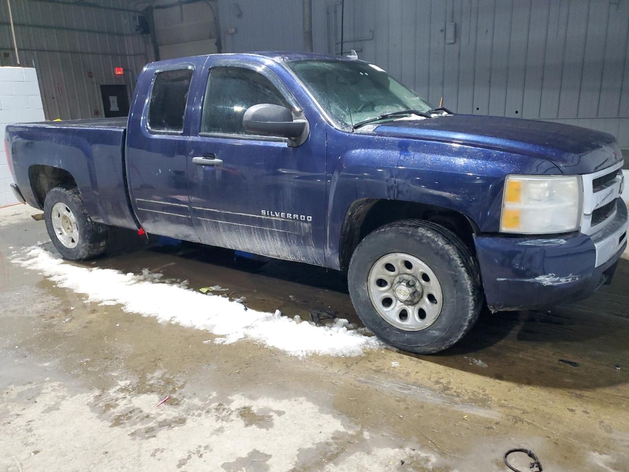 2009 Chevrolet Silverado - Image 5