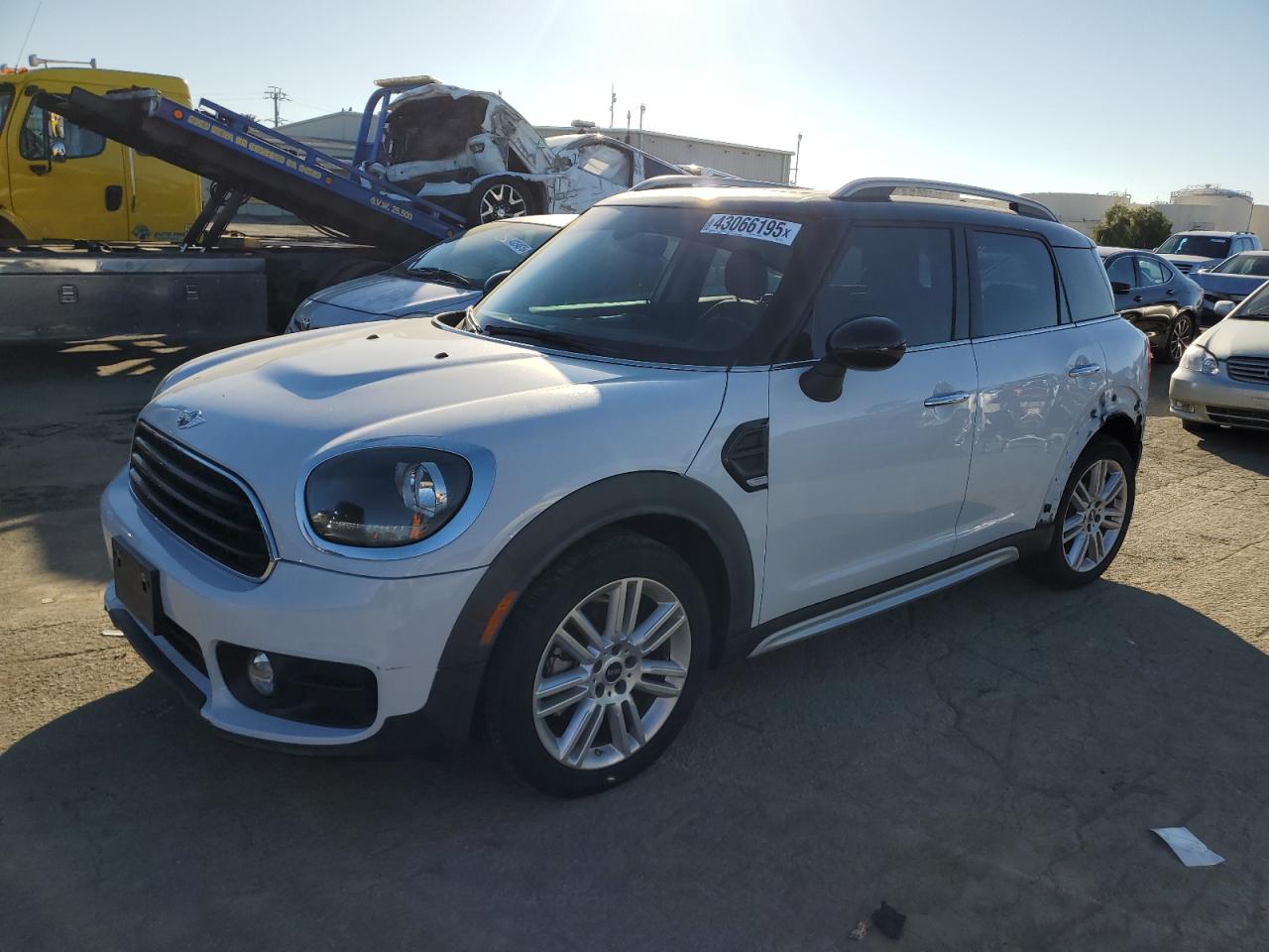 2018 MINI Cooper - Image 1