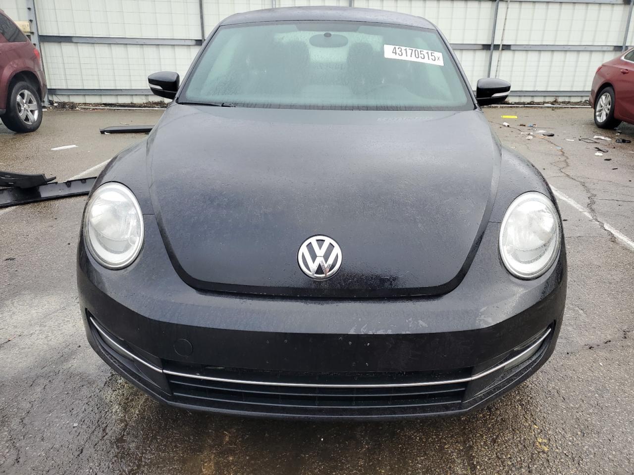 2013 Volkswagen Beetle - Image 5