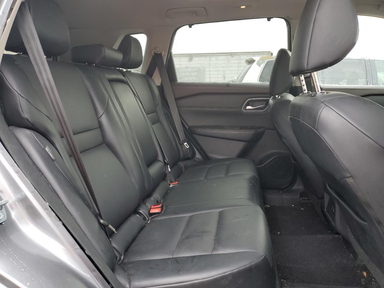 2021 Nissan Rogue - Image 11