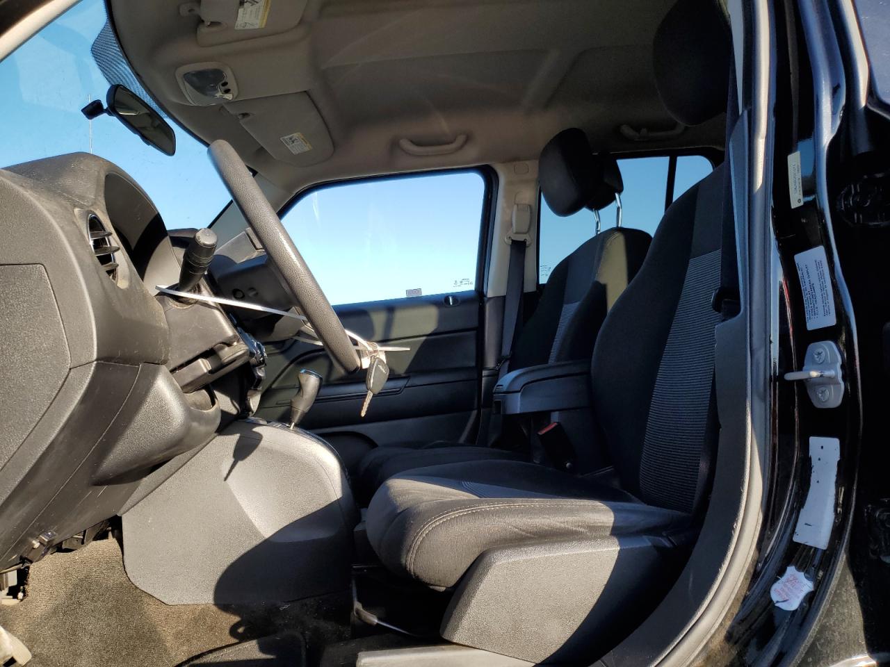 2015 Jeep Liberty (Patriot) - Image 7