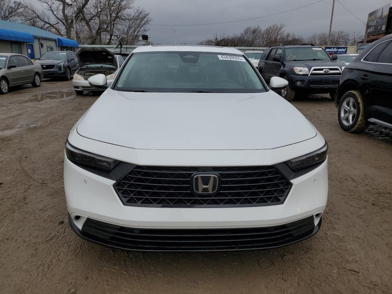 2023 Honda Accord - Image 5