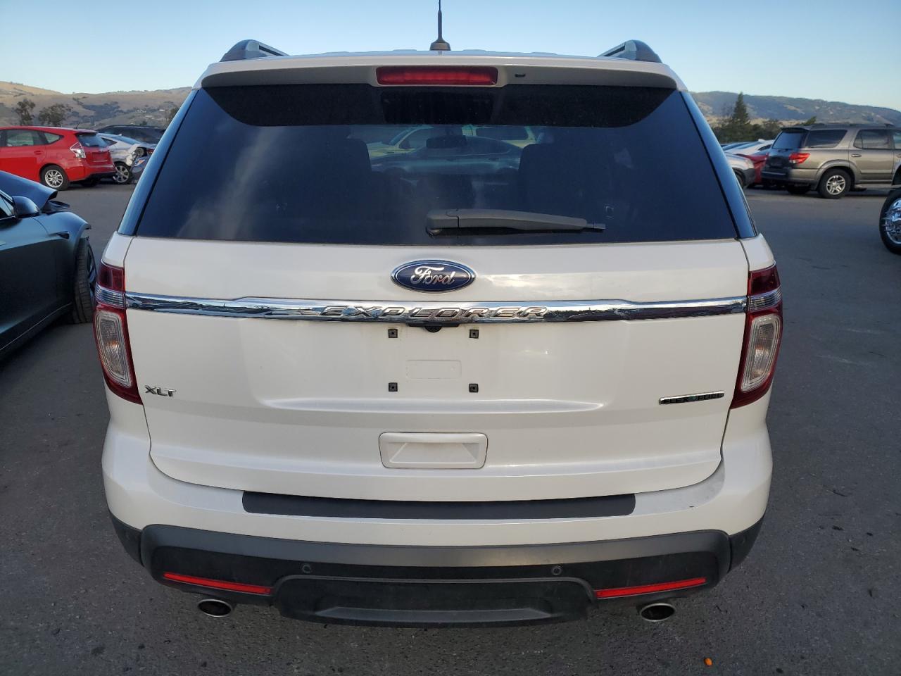 2014 Ford Explorer - Image 6