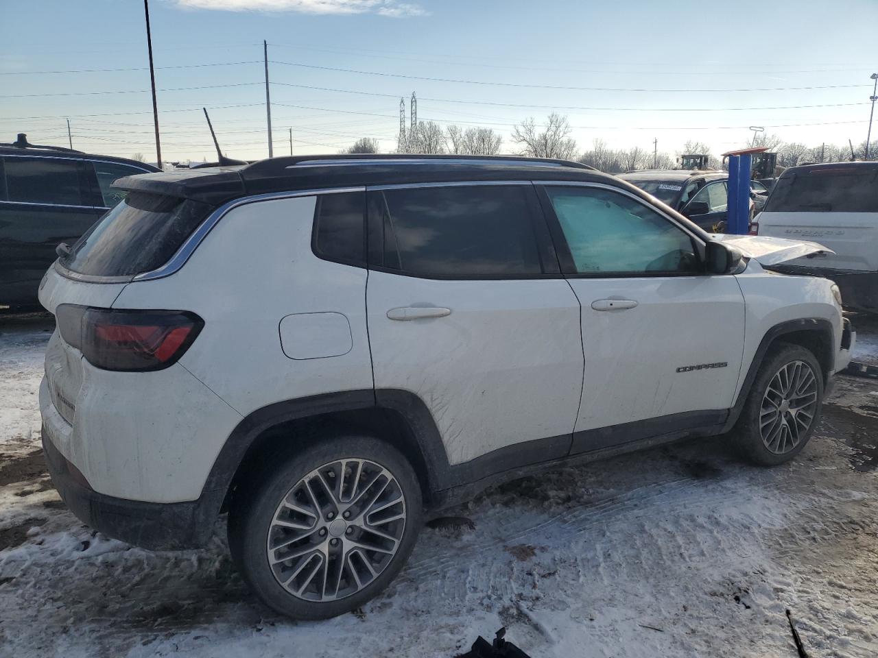 2022 Jeep Compass - Image 3