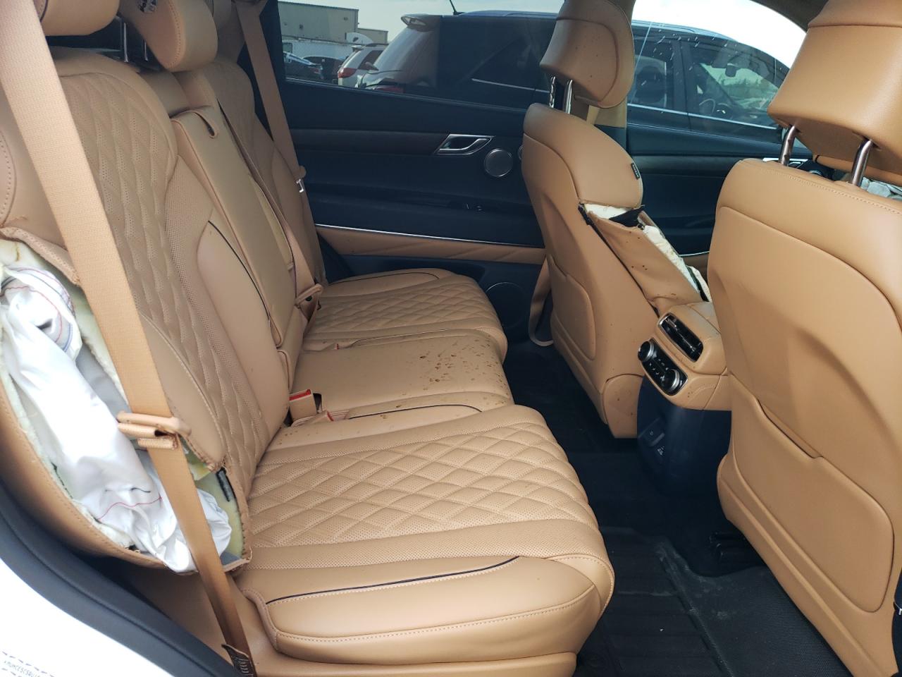 2024 Genesis GV80 - Image 11